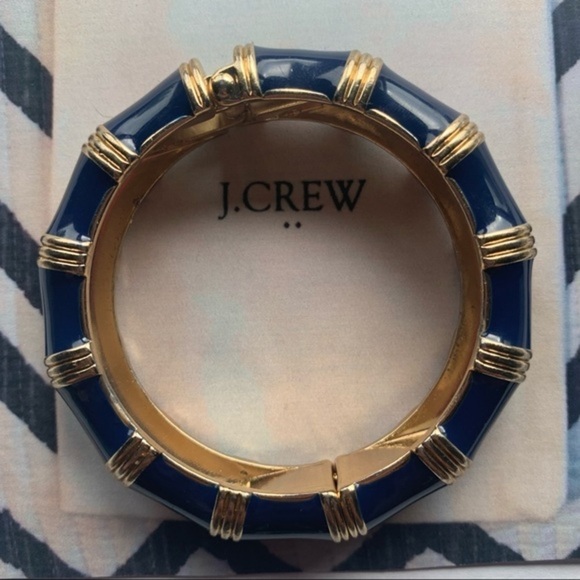 Striped Bangle Bracelet & Cluster Nest Ring - Picture 3 of 9